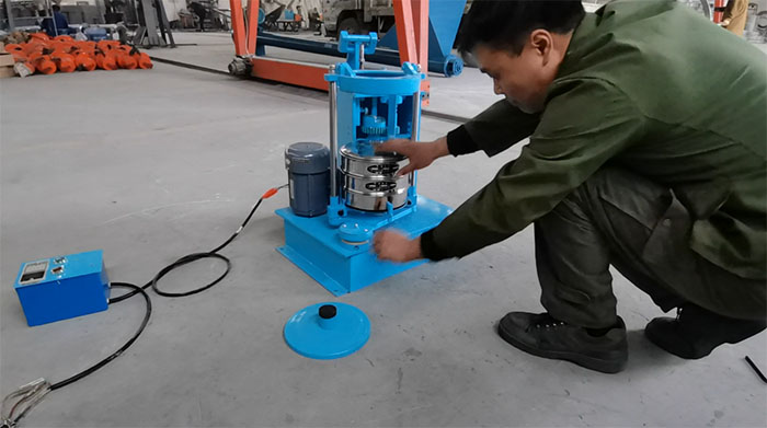 標準振篩機使用注意事項。